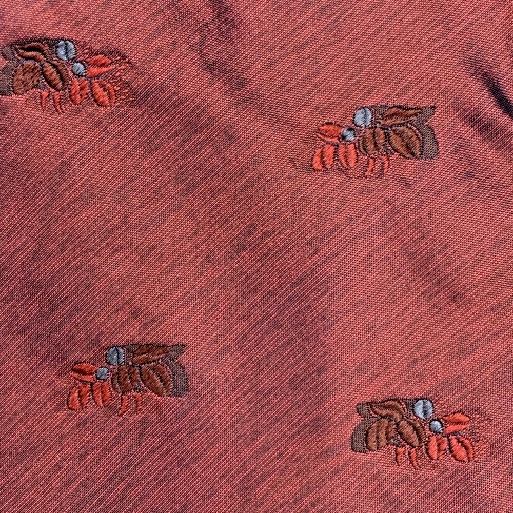Salvatore Ferragamo Red Embroidered Bumblebee Floral Silk Neck Tie Vintage Italy - Picture 2 of 8